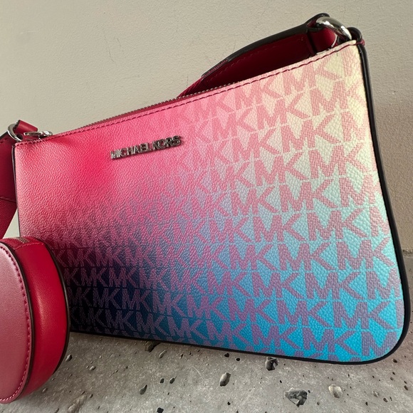 Michael Kors Jet Set Ombré Logo Crossbody Bag with Case for Apple Airpods Pro® - Picture 5 of 17